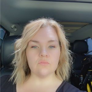 Meet your Posher, Mackenzie